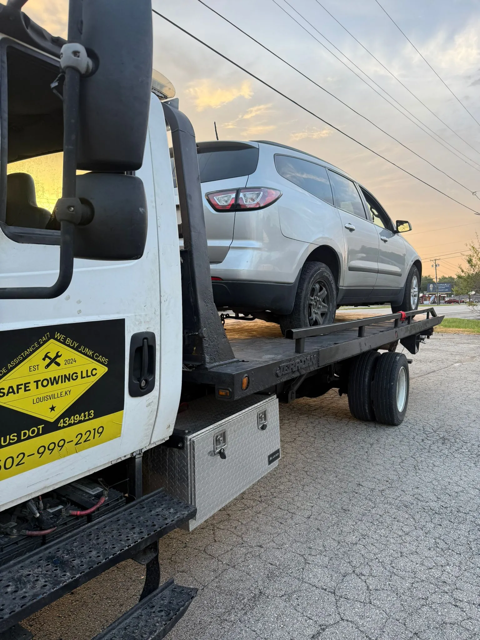 SUV towing service in Louisville Kentucky
