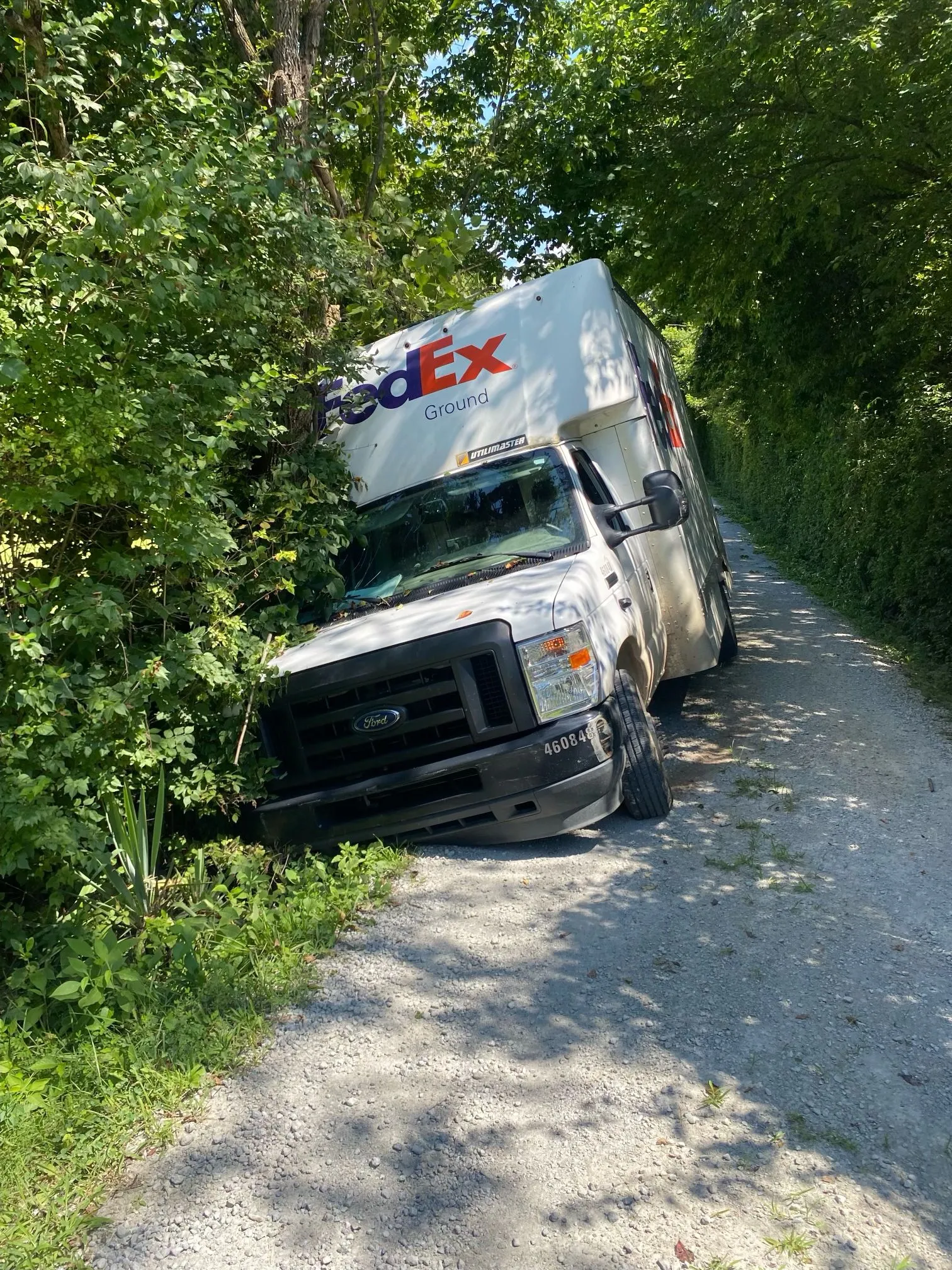 Tow truck service near Valley Station in Louisville, Kentucky